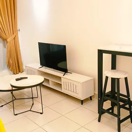 Kulai Apartment 3Br-5Br Near Ioi, Aeon And Senai Airport Exterior photo