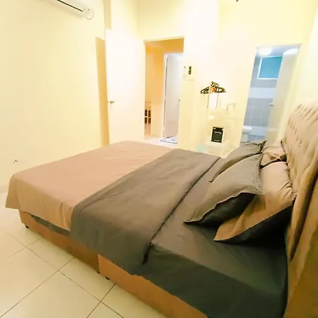 Kulai Apartment 3Br-5Br Near Ioi, Aeon And Senai Airport Exterior photo