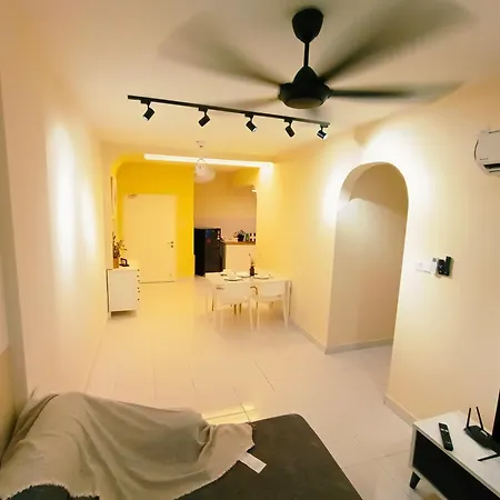 Kulai Apartment 3Br-5Br Near Ioi, Aeon And Senai Airport Exterior photo