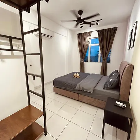 Kulai Apartment 3Br-5Br Near Ioi, Aeon And Senai Airport Exterior photo