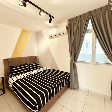 Kulai Apartment 3Br-5Br Near Ioi, Aeon And Senai Airport Exterior photo