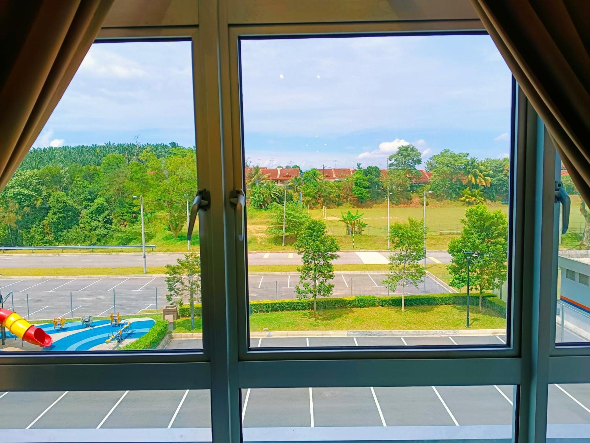 3br-5br Near Ioi, Aeon And Senai Airport * Kulai