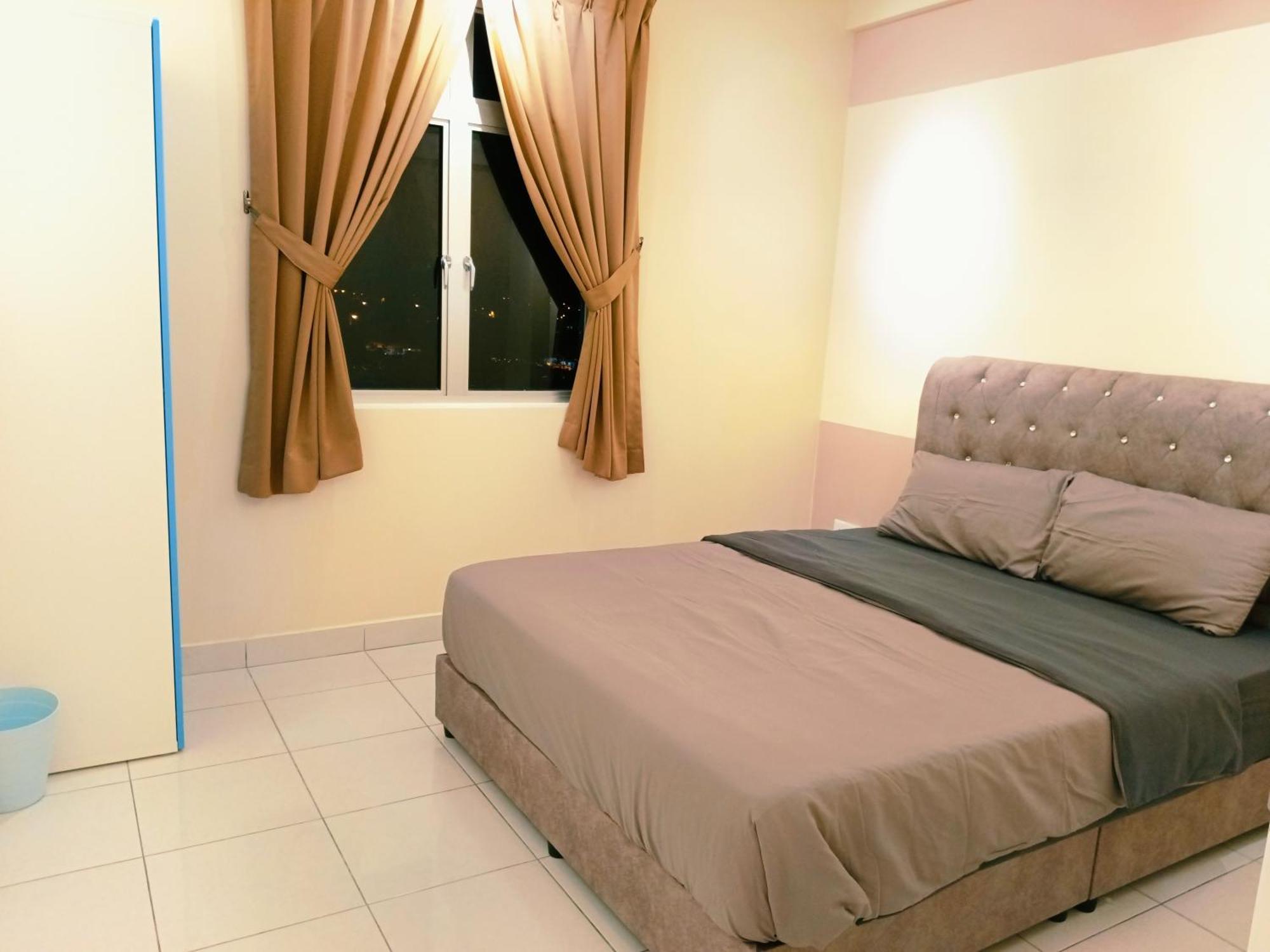 Apartment 3br-5br Near Ioi, Aeon And Senai Airport