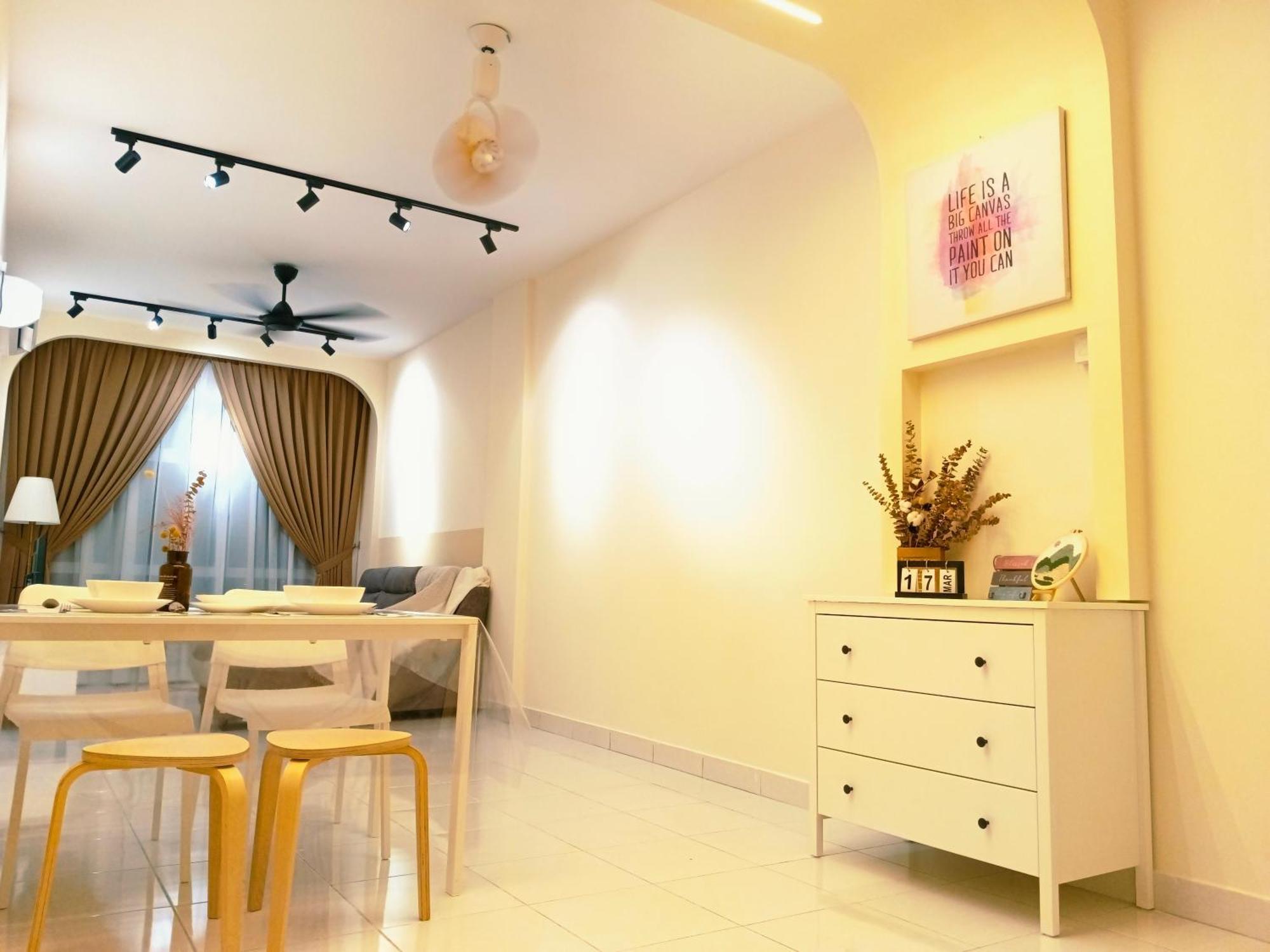 3br-5br Near Ioi, Aeon And Senai Airport Apartment Kulai