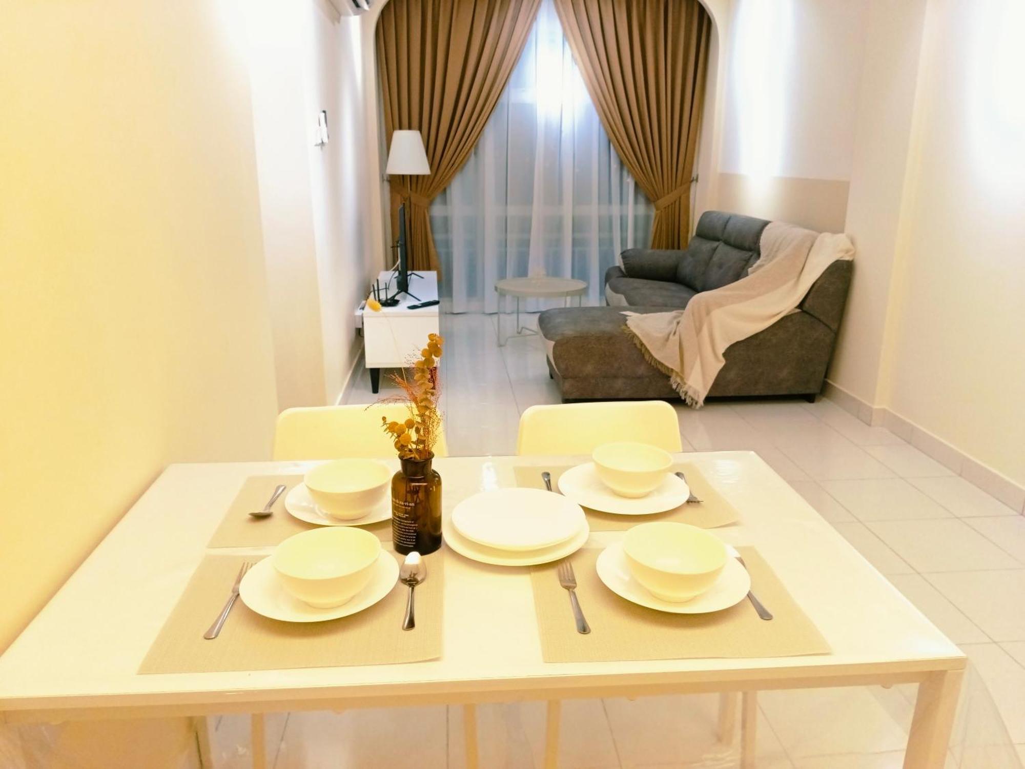 3br-5br Near Ioi, Aeon And Senai Airport
