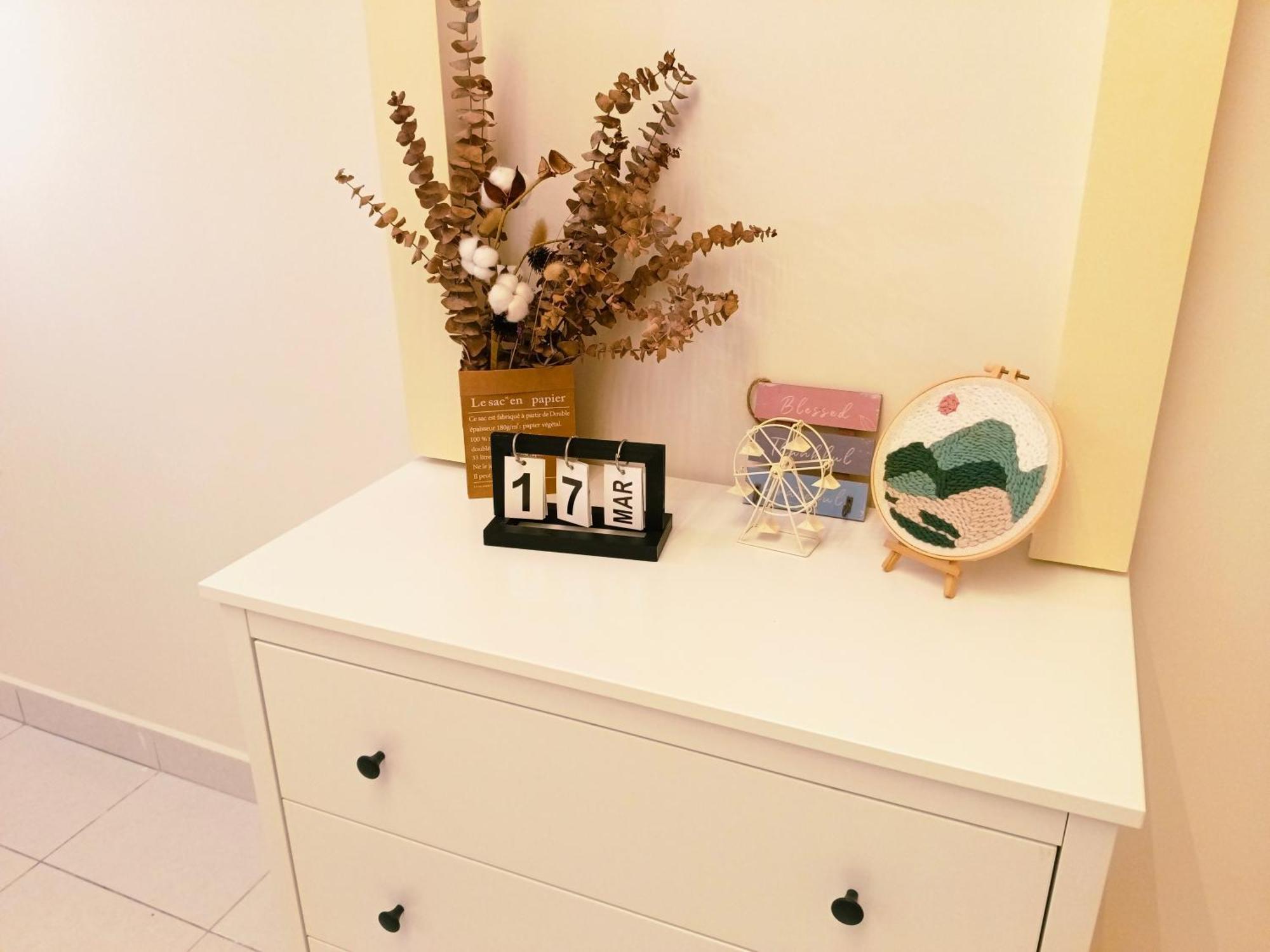 3br-5br Near Ioi, Aeon And Senai Airport *