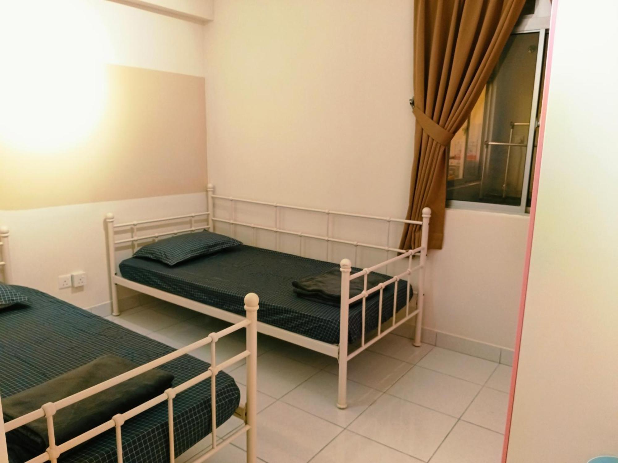 3br-5br Near Ioi, Aeon And Senai Airport * Kulai