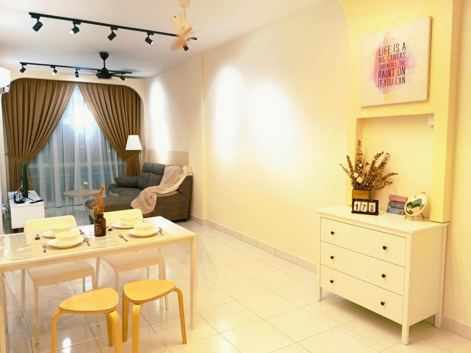 Apartment 3br-5br Near Ioi, Aeon And Senai Airport Kulai