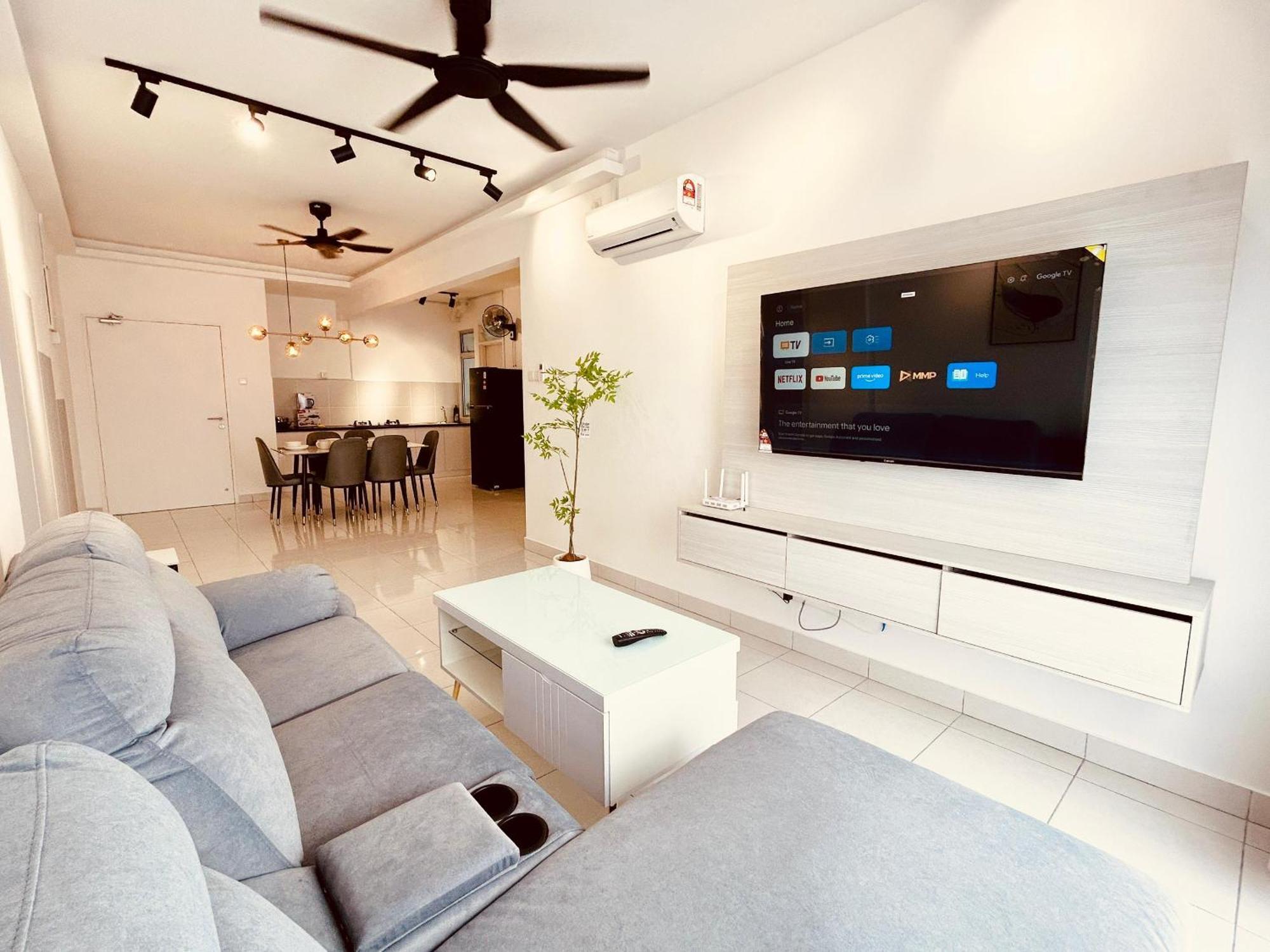 3br-5br Near Ioi, Aeon And Senai Airport Apartment *