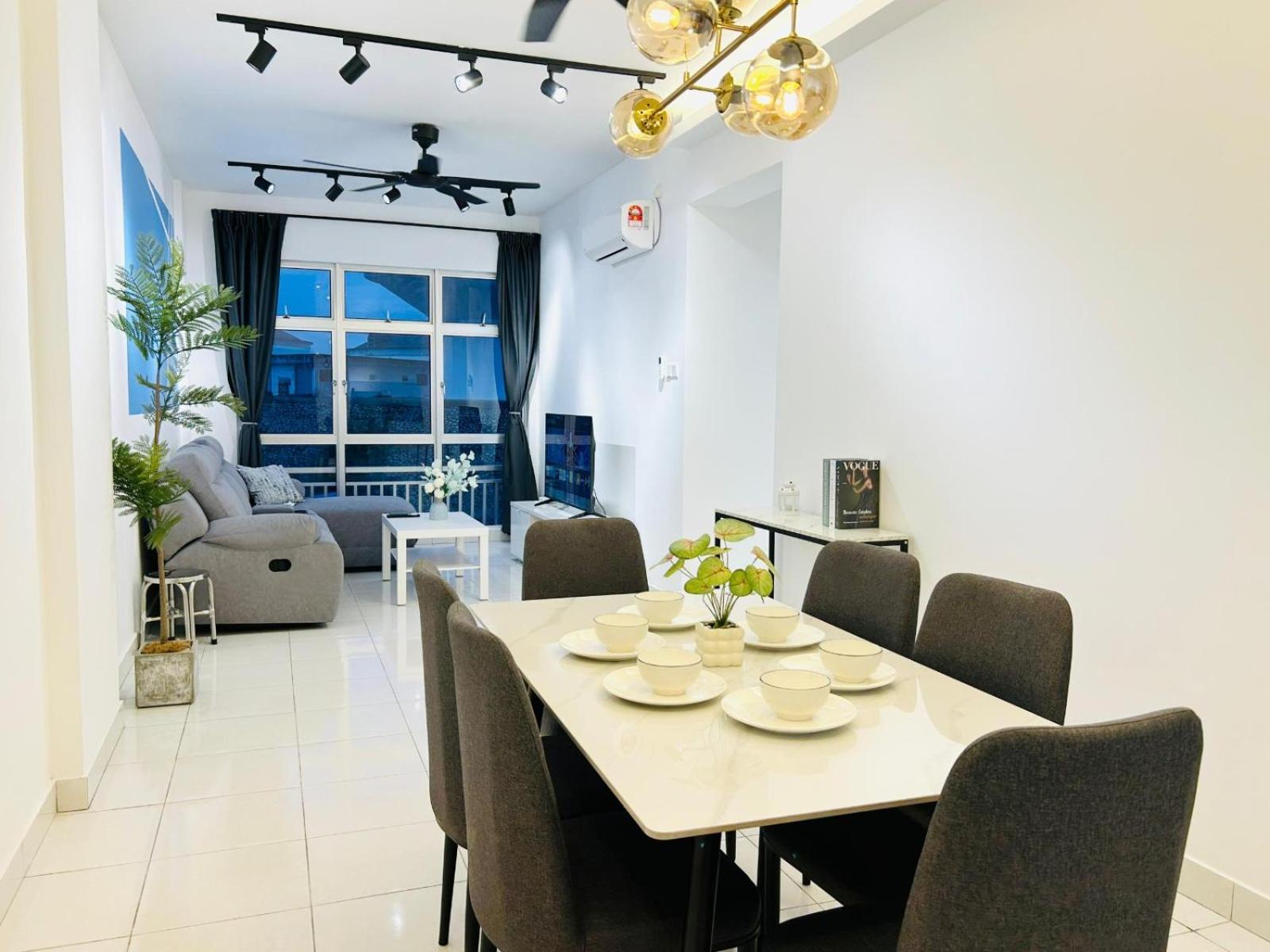 3br-5br Near Ioi, Aeon And Senai Airport *