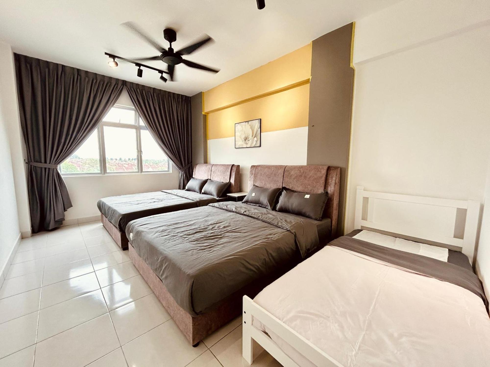 Apartment 3br-5br Near Ioi, Aeon And Senai Airport Kulai